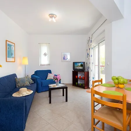 Apartment Hidden Garden Afantou